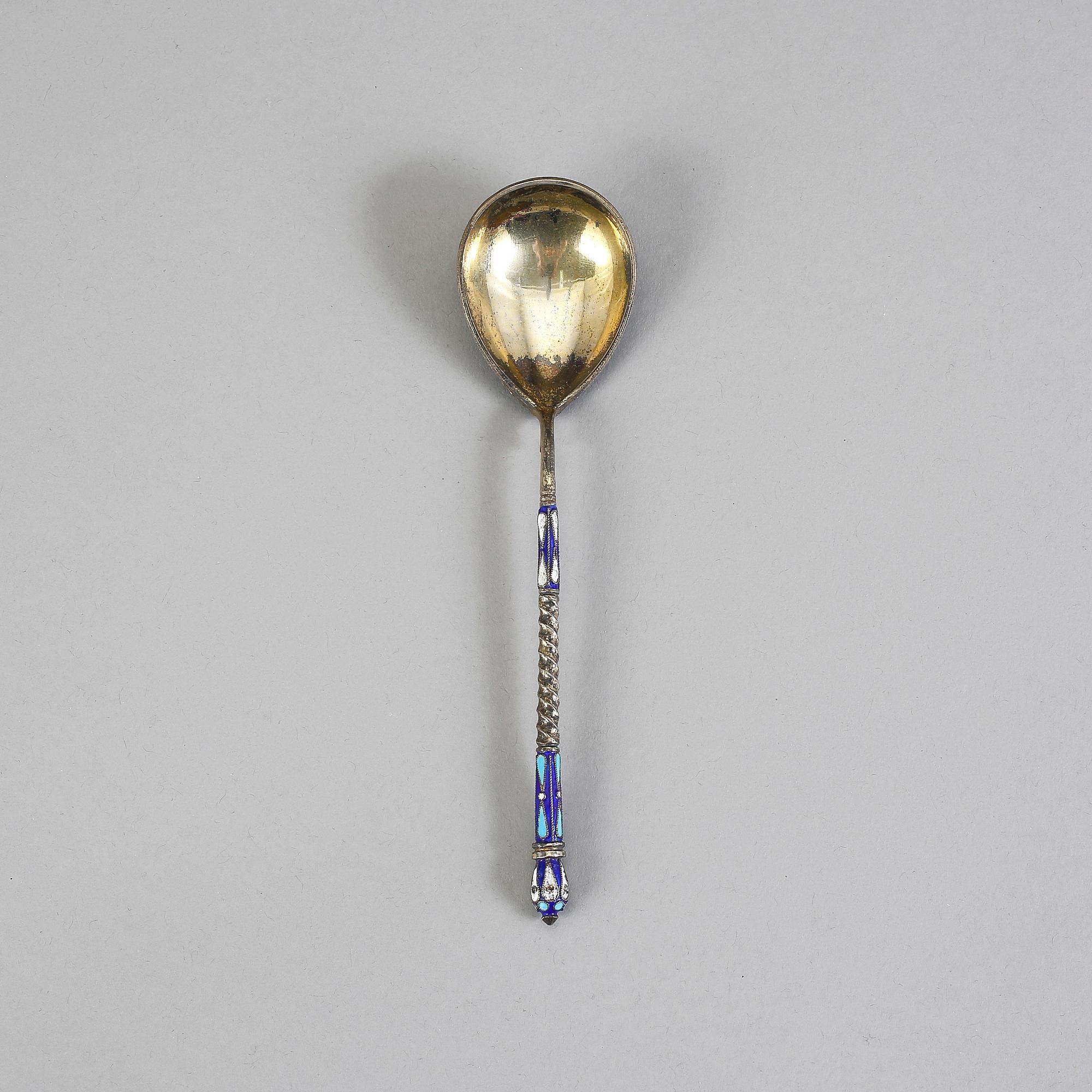 SKED, silver, emalj, Ryssland, 1800/1900-tal. Vikt ca 45 gram.