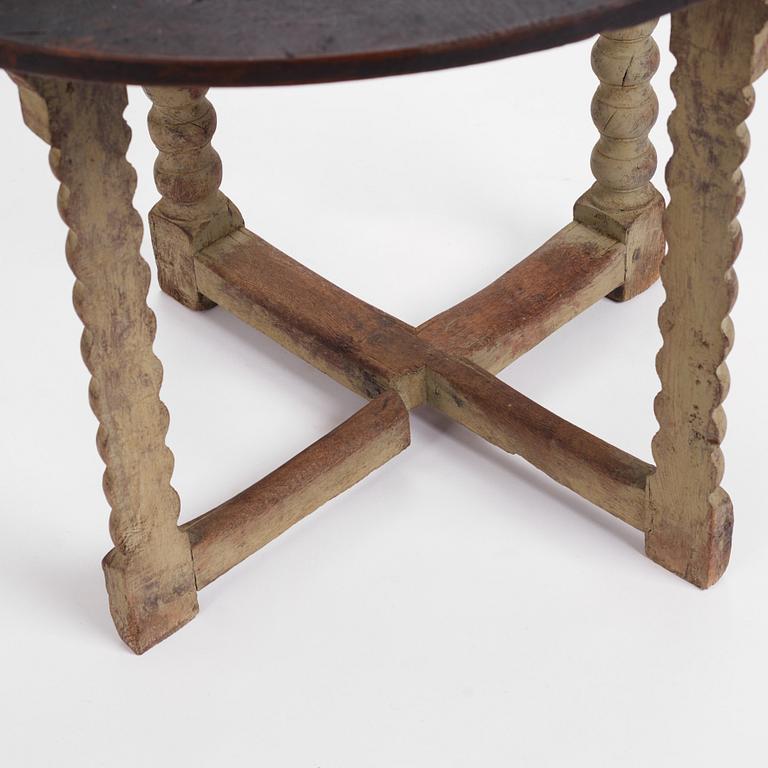 A Swedish Baroque demi lune gate-leg table, circa 1700.