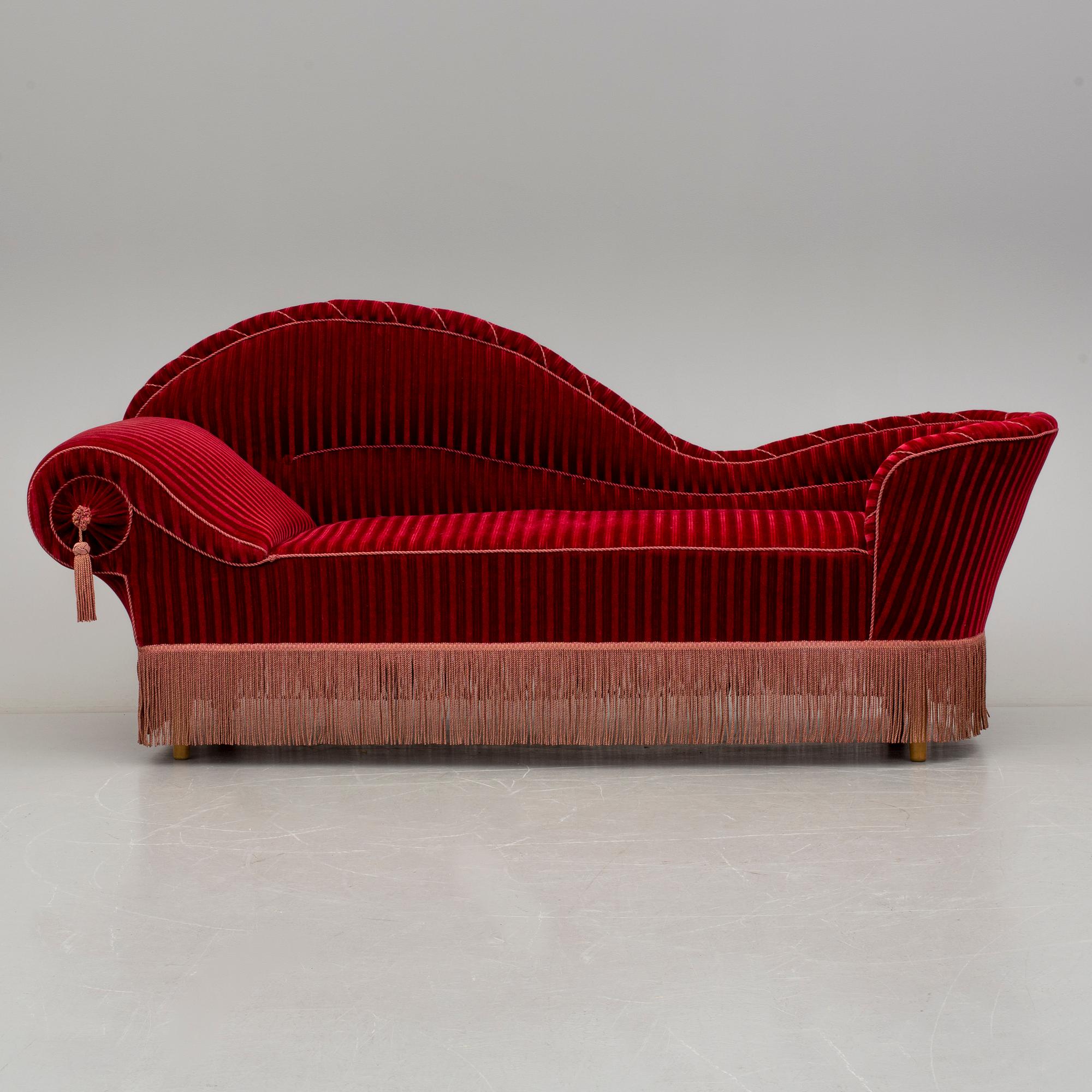 KANAPÉ, 1900-talets mitt.