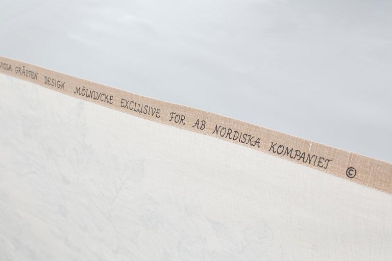 GARDINLÄNGD, "Hassel" Viola Gråsten för Nordiska Kompaniet.