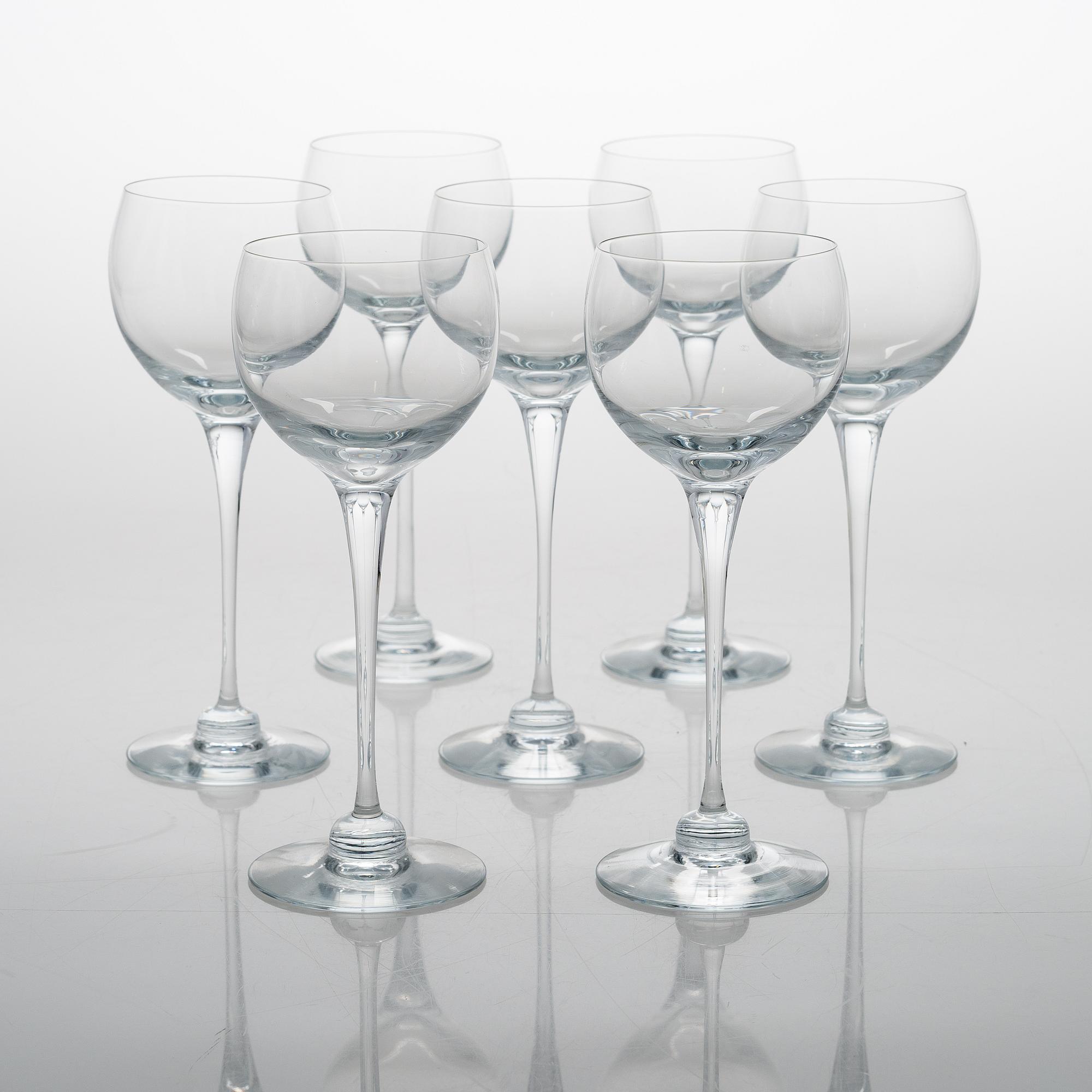 HEIKKI ORVOLA, A 51-piece set of 'Aurora' glassware for Iittala.