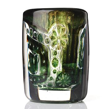 Edvin Öhrström, an ariel vase, Orrefors, Sweden 1955.