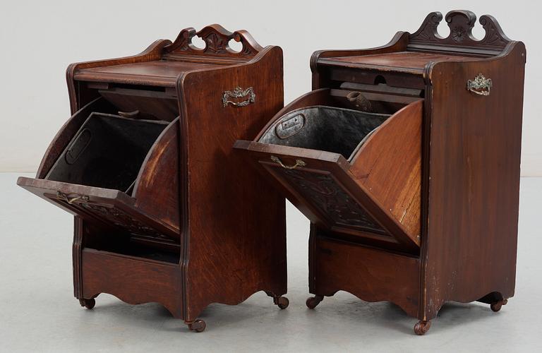 KOLSKÅP, 2 st, Jugend, sekelskiftet 1900.