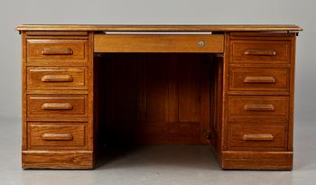 SKRIVBORD, 1900-talets första hälft.