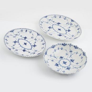 Royal Copenhagen, matservis, 41 delar, "Musselmalet Helblonde", Danmark.