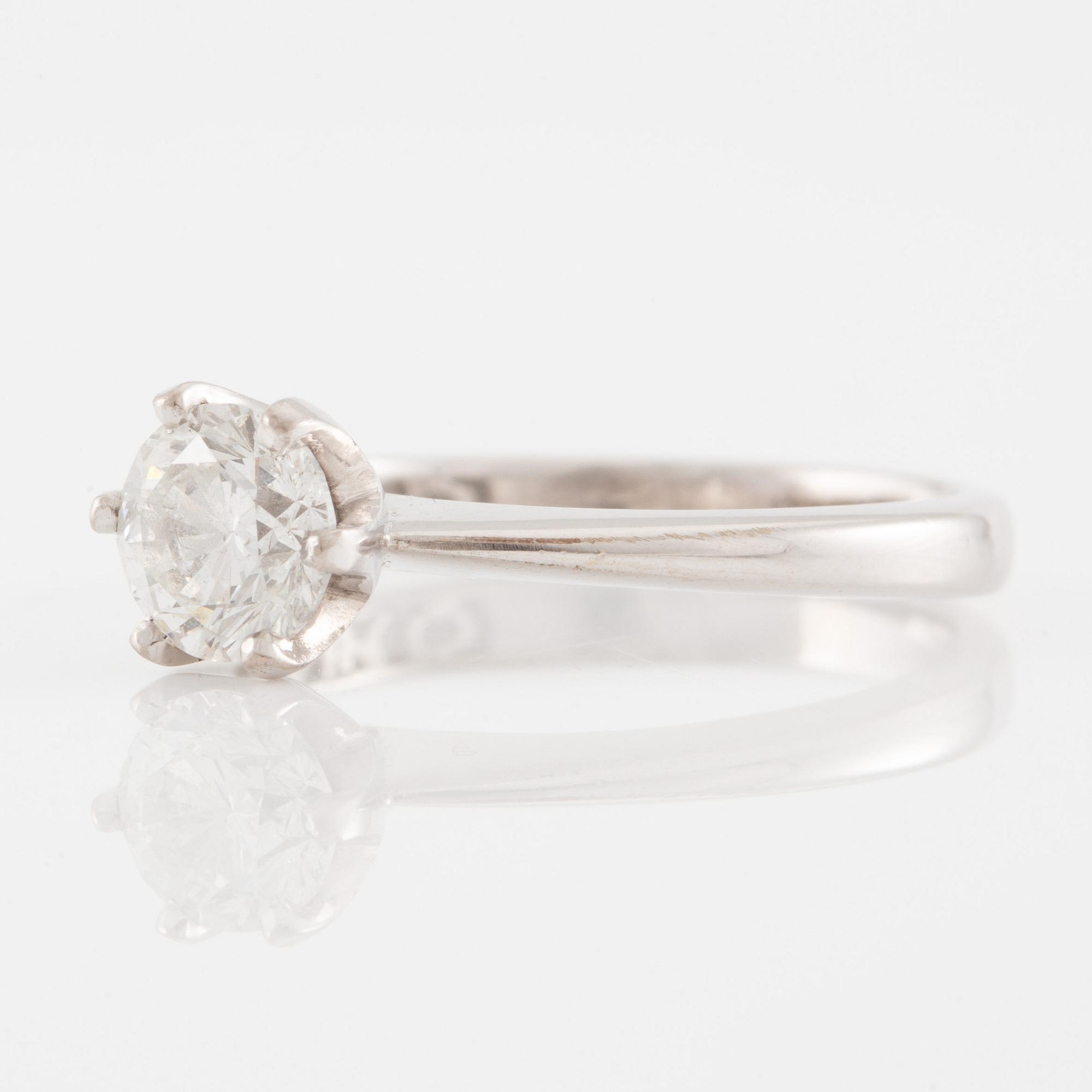 Ring, solitaire, white gold with brilliant-cut diamond 0.96 ct.