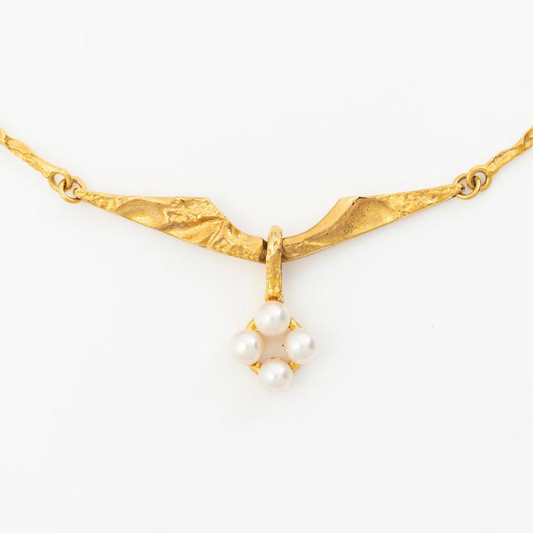 Björn Weckström, collier, "Pearlflower", Fyrklövern Lapponia, Finland, 1999.