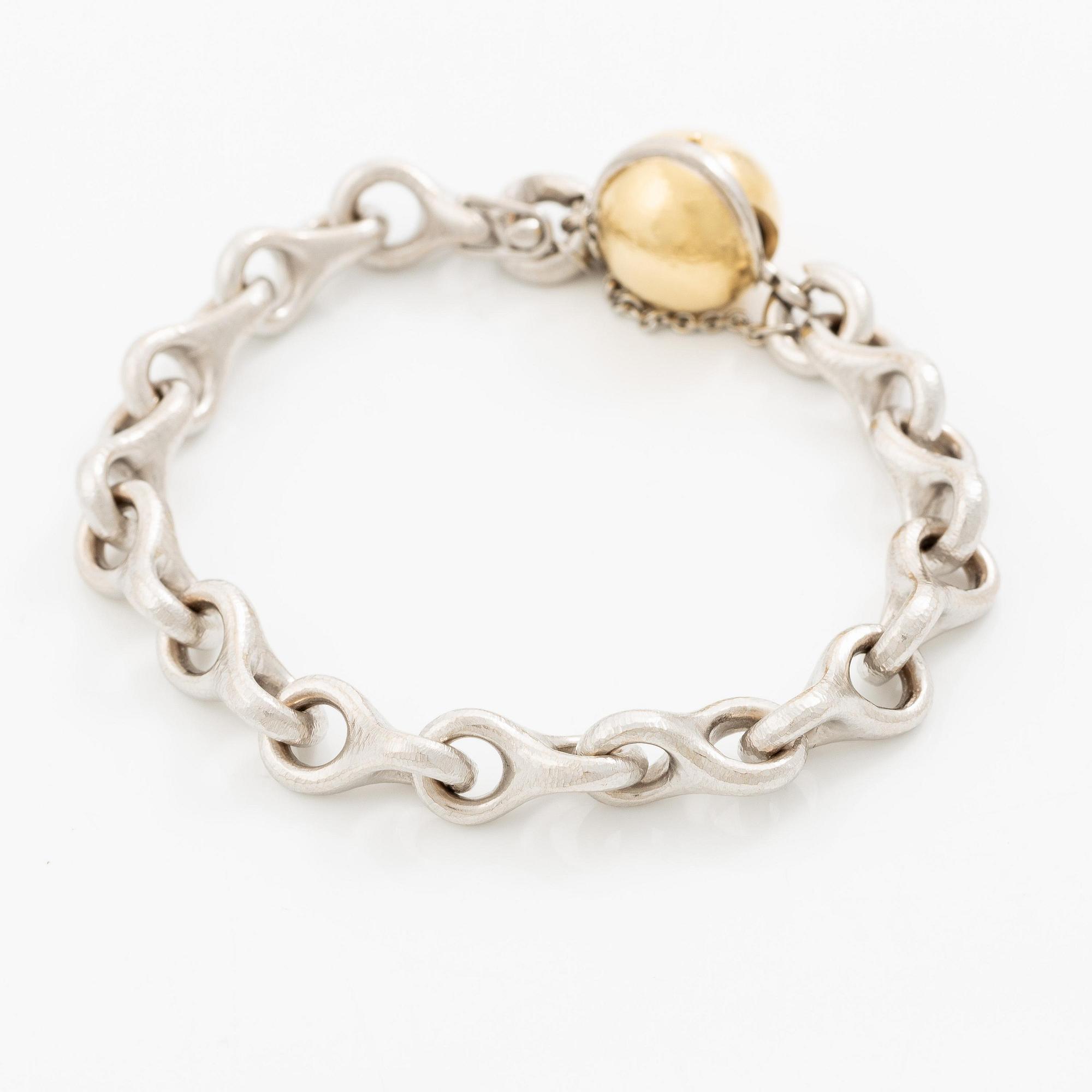 Ole Lynggaard armband 18K vitguld med kullås.