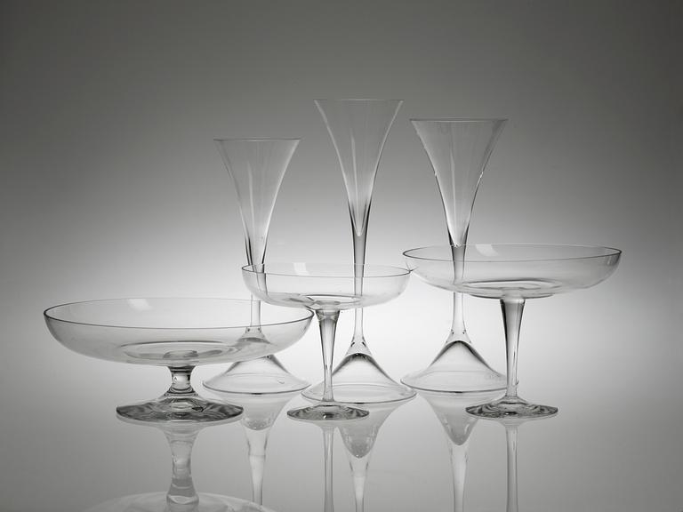 A set of six pieces Gunnar Cyrén glass service, Orrefors.