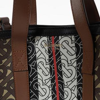 Burberry, väska.