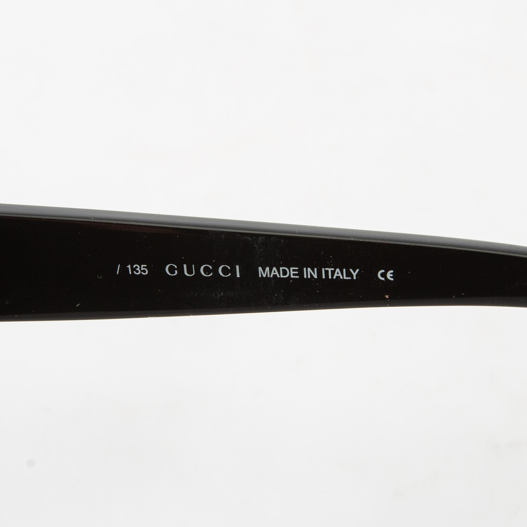 Gucci, sunglasses, a pair.