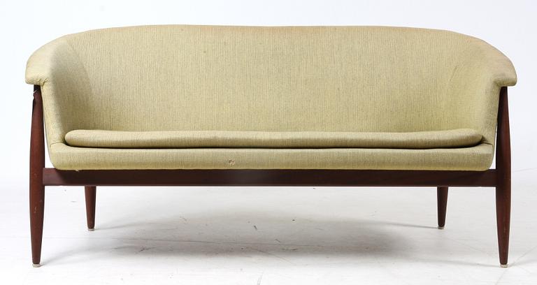 SOFFA, Trensums Möbelfabrik, brickmärkt, möjl Johannes Andersen.