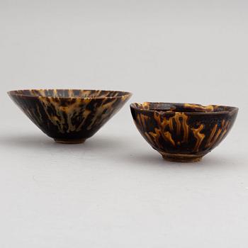 Two Chinese song style 'Tortoiseshell' glazed bowls, presumably 20th century.