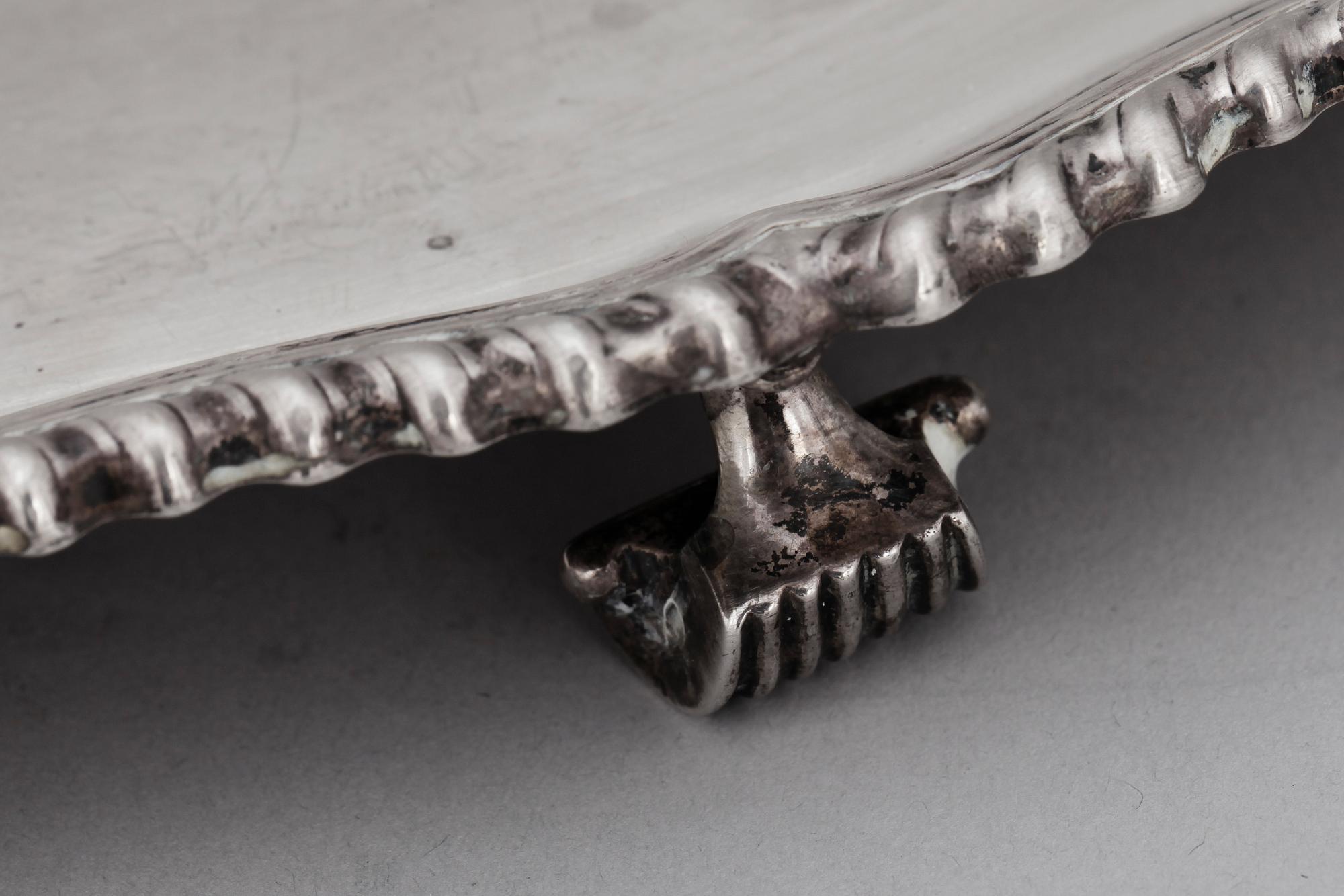 SALVER, silver, The Northern Goldsmiths Company, Birmingham 1938. Vikt ca 1200 g.