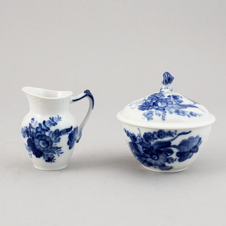 Royal Copenhagen, kaffeservis,  64 delar, porslin, "Blå Blomst", Danmark.