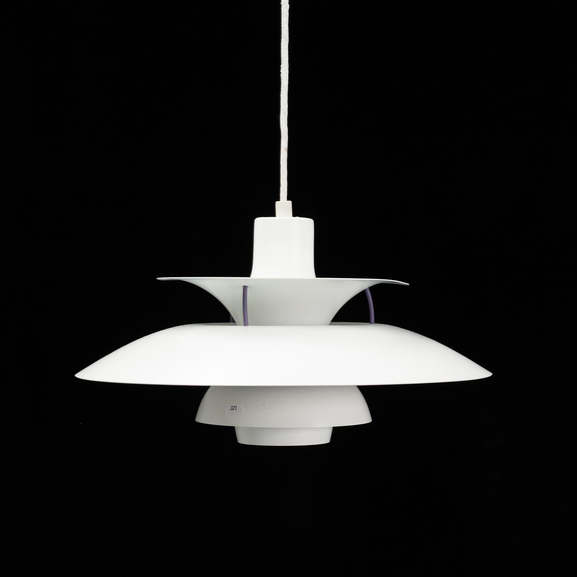 Poul Henningsen, taklampa, "PH 5", Louis Poulsen, Danmark.
