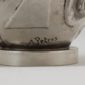 An Anna Petrus pewter vase, Firma Svenskt Tenn, Stockholm 1975.