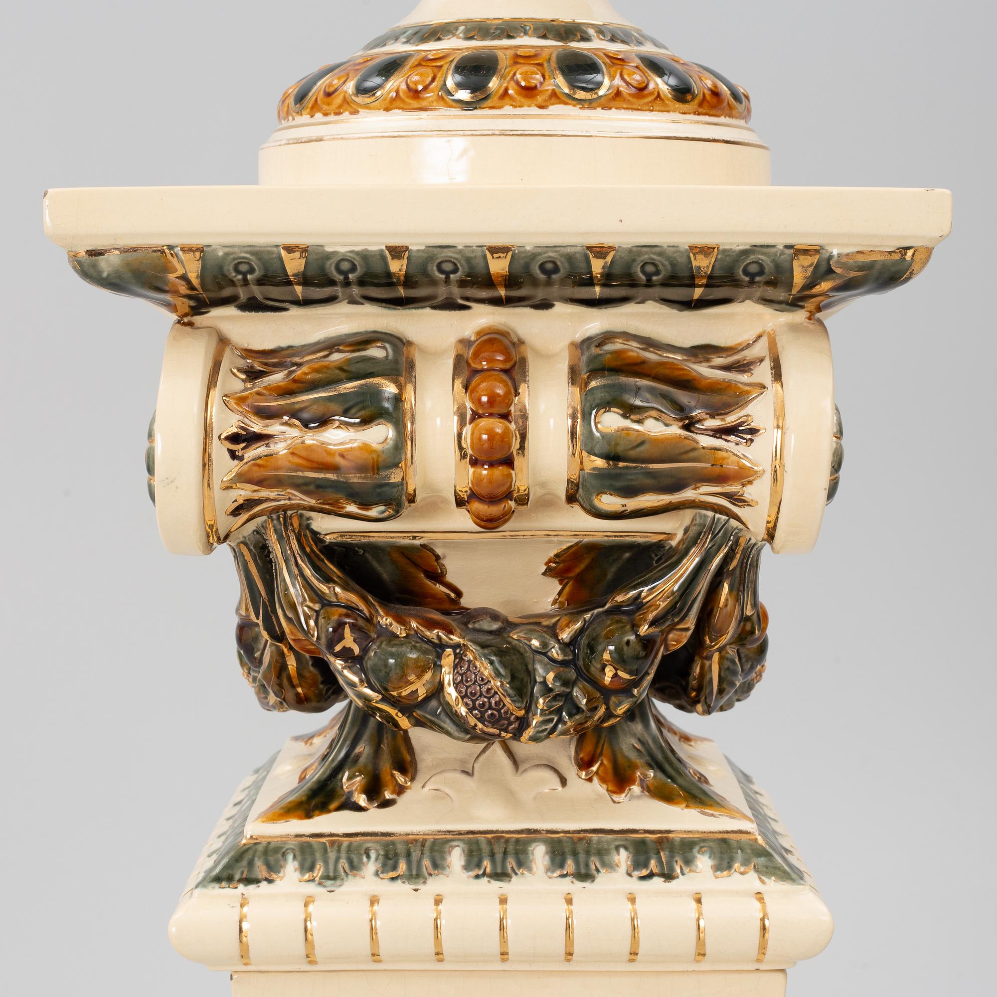 Pedestal with urn, Rörstrand, circa 1900.