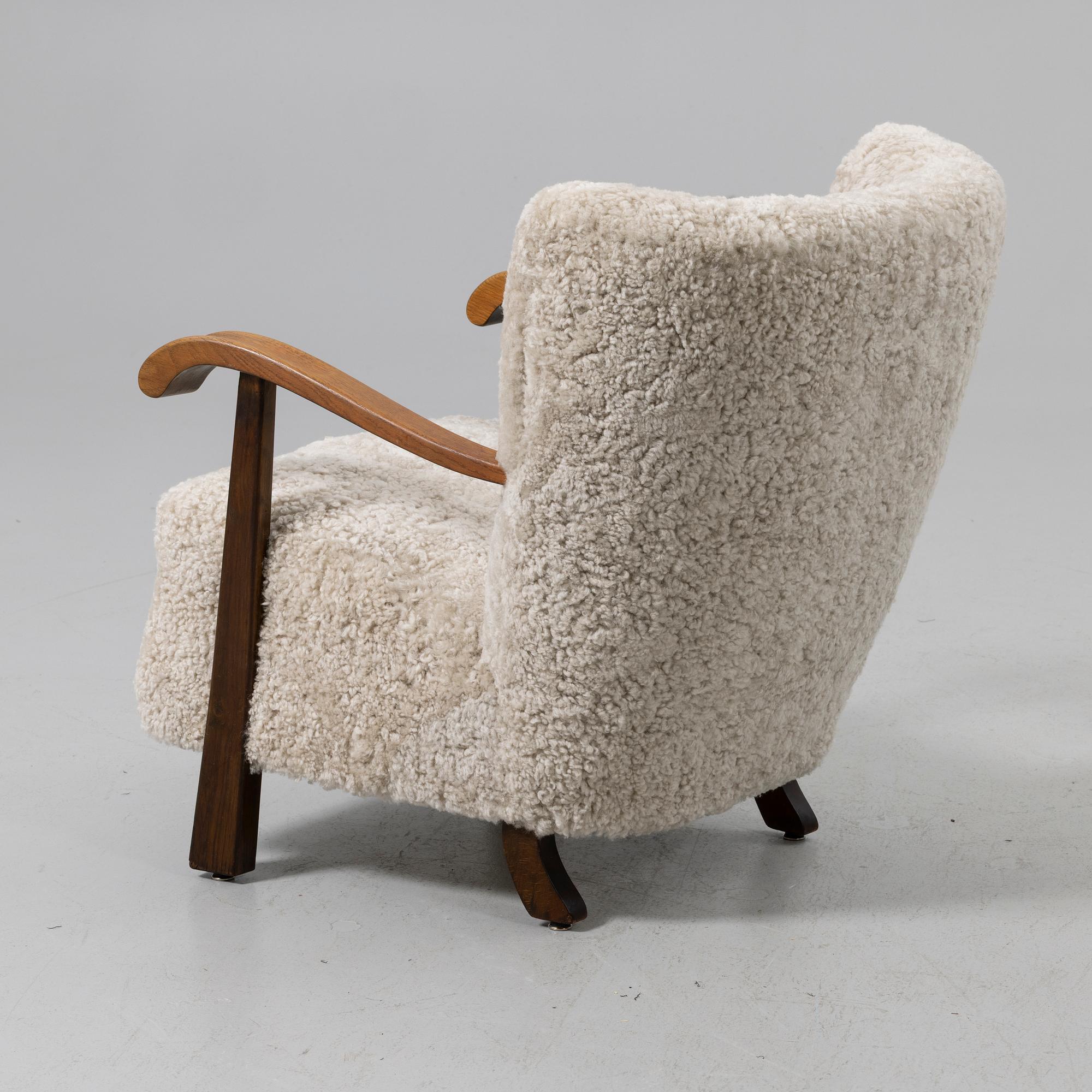 Armchair, Danish master cabinetmaker, 1940s.