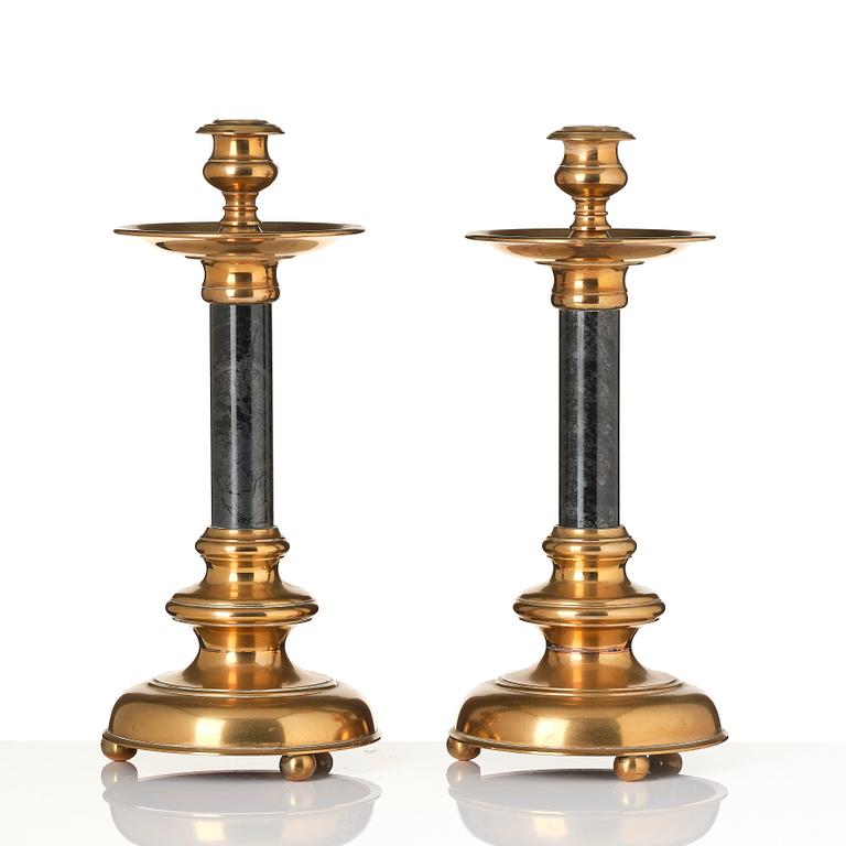 Ljusstakar, ett par, mässing och sten, barockstil, 1900-tal.