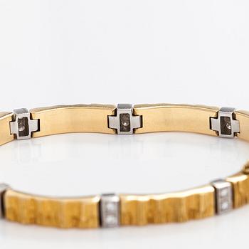 Björn Weckström, an 18K gold 'Silvia' bracelet with diamonds, Lapponia 1982.