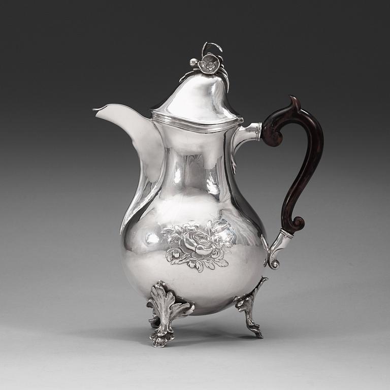 A Swedish 18th century silver coffee-pot, marks of Pehr Zethelius, Stockholm 1772.