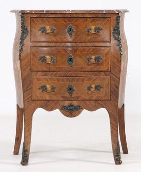 BYRÅ, rokokostil, 1900-tal.