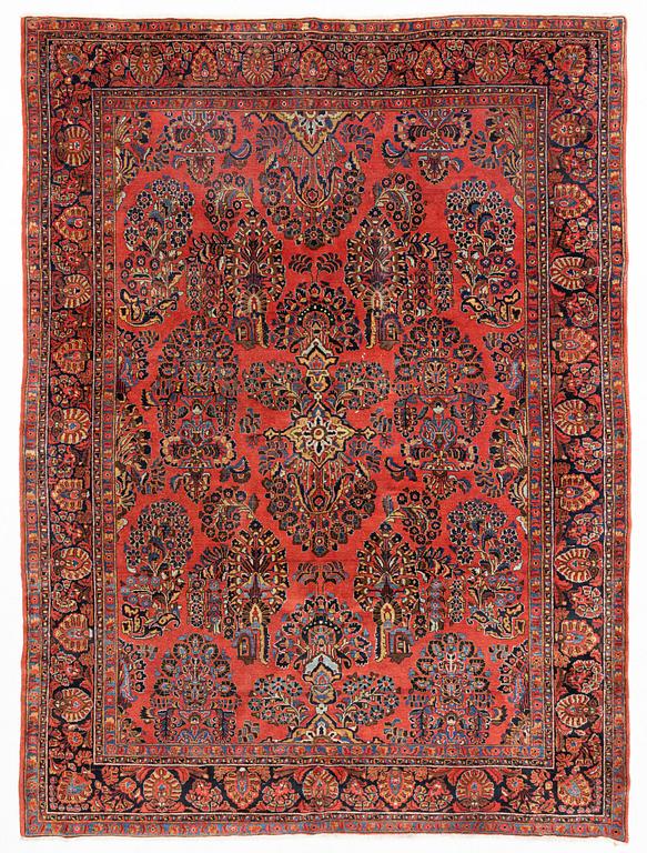 A carpet, antique/semi-antique, Sarouk, ca 351 x 263 cm.