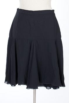 22. A Chanel silkchiffon skirt.