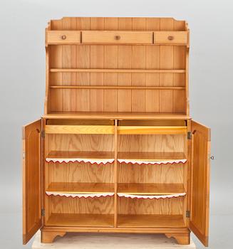 SKÅP, Svensk fur, brännmärkt.