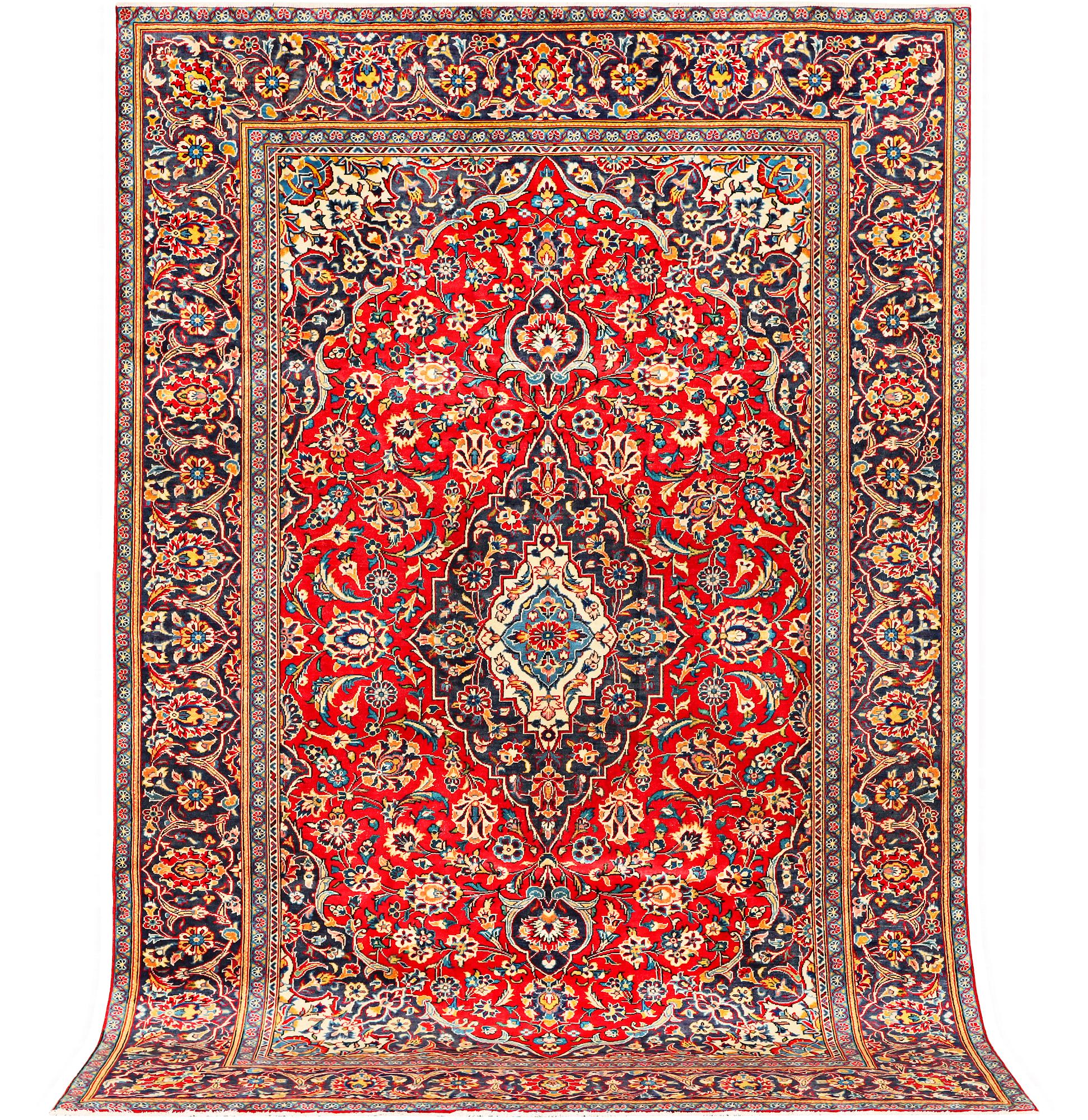 A Kashan carpet, c. 300 x 195 cm.
