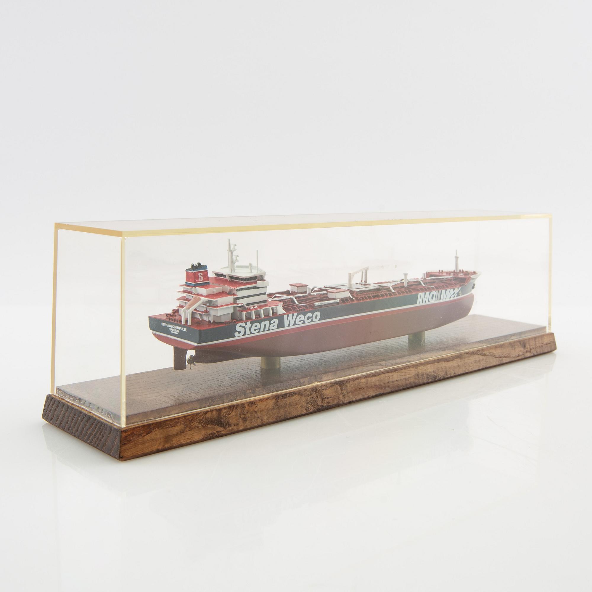 Modellbåt "Stena Weco" Modelbau Conrad sent 1900-tal.