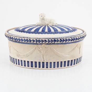 A Swedish Rörstrand cream ware tureen with cover, circa 1800.