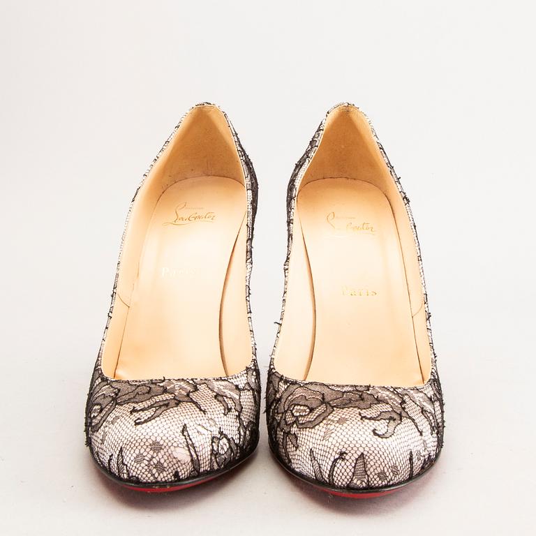 Christian Louboutin, pumps, spets, strl 41.