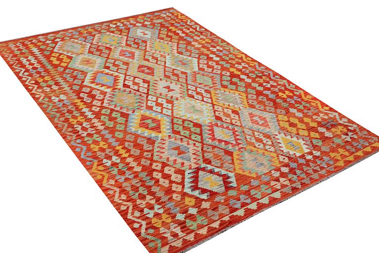 A Kilim carpet, c. 298 x 201 cm.