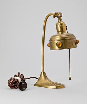 BORDSLAMPA, mässing, jugend, 1900-talets början.