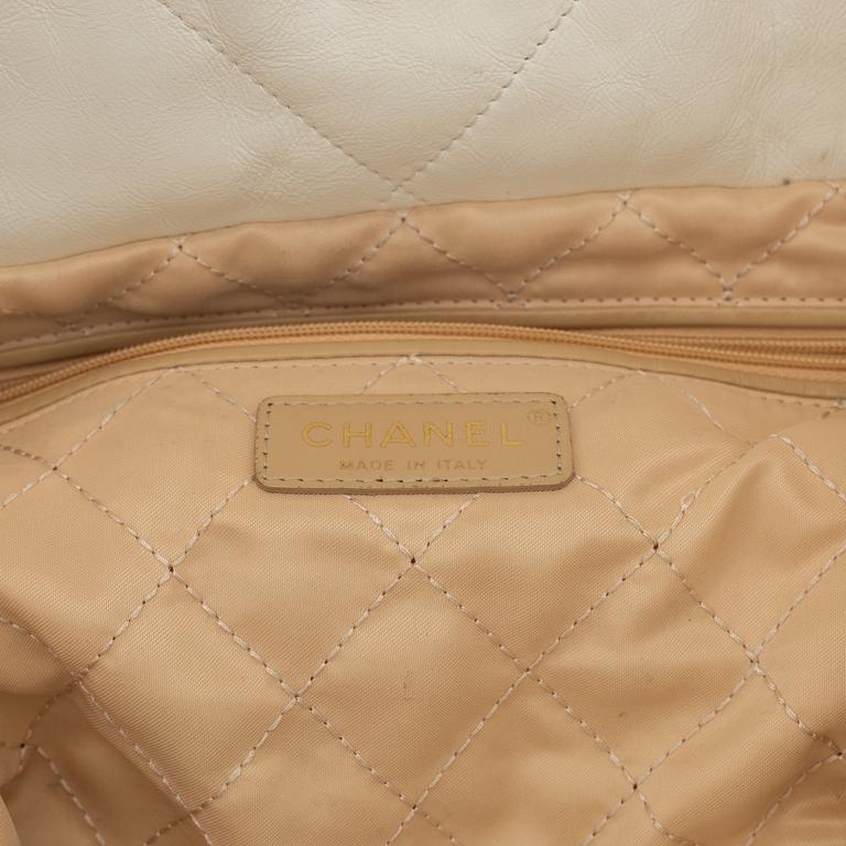 Chanel, väska, "22 Bag", efter 2022.