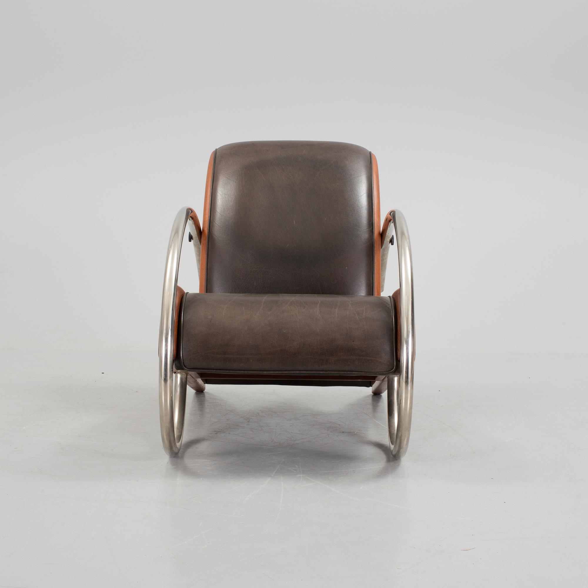 A Klaus Wettergren  "Streamline" armchair, Denmark, 1980s.