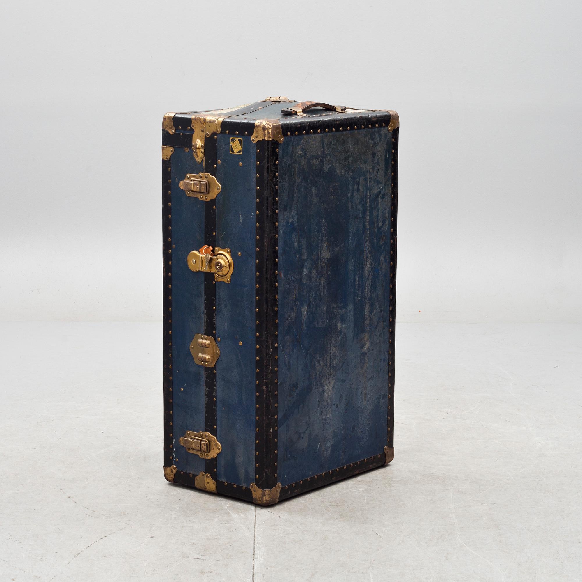 KOFFERT, 1900-talets början.