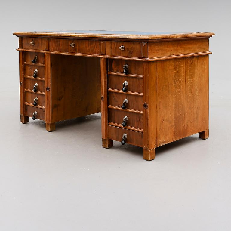 HURTSSKRIVBORD, 1800-talets slut.