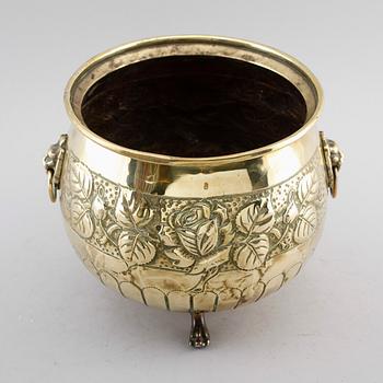 YTTERFODER, mässing, 1800-talets första hälft.