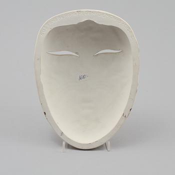 MASK, "Demon", ur serien "Masker", Lisa Larson, vit stengodslera, Gustavsberg, 1974-1979.