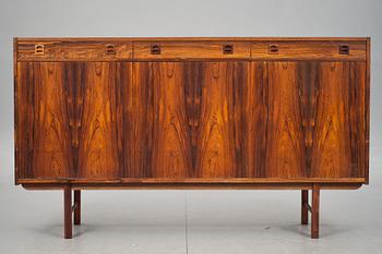 SIDEBOARD, MATBORD och STOLAR, 4 st, 1960/70-tal.