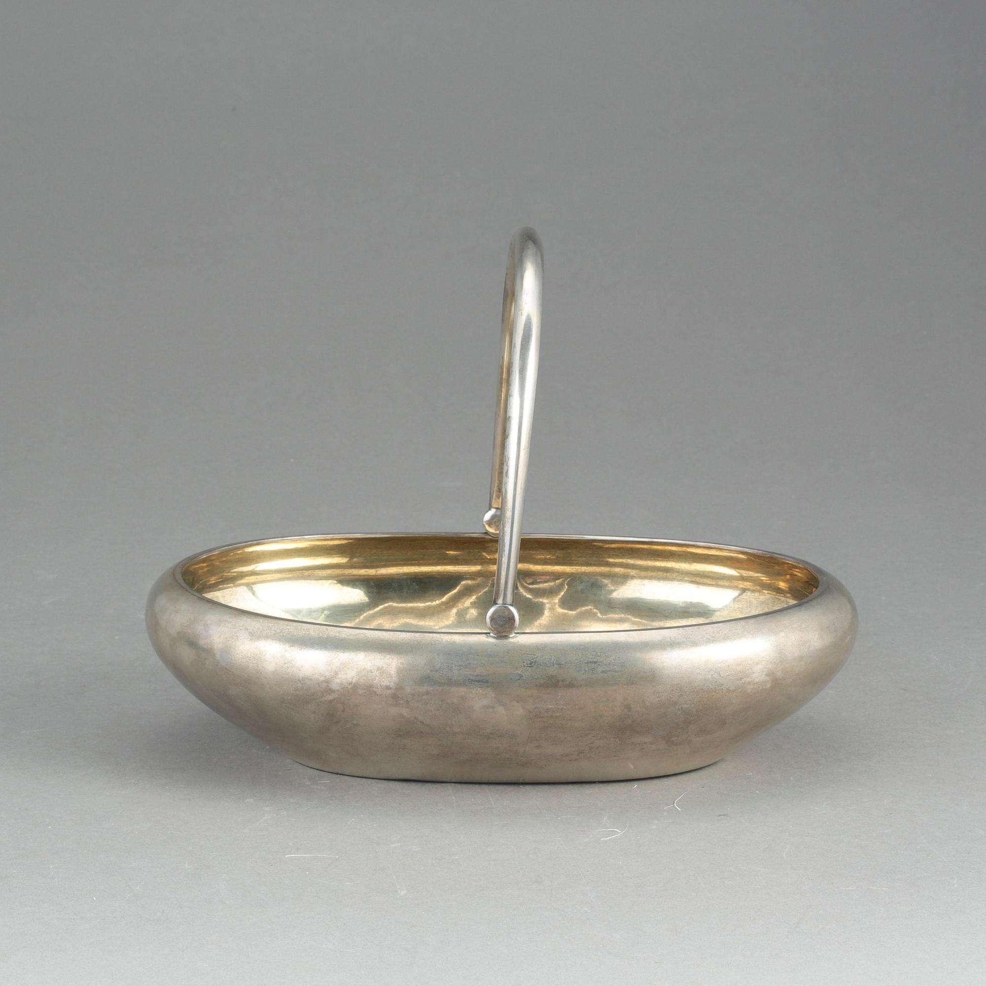 KORG, silver. Troligen Ivan Kuzmich Yashin, Moskva 1895. Vikt ca 543 gram.