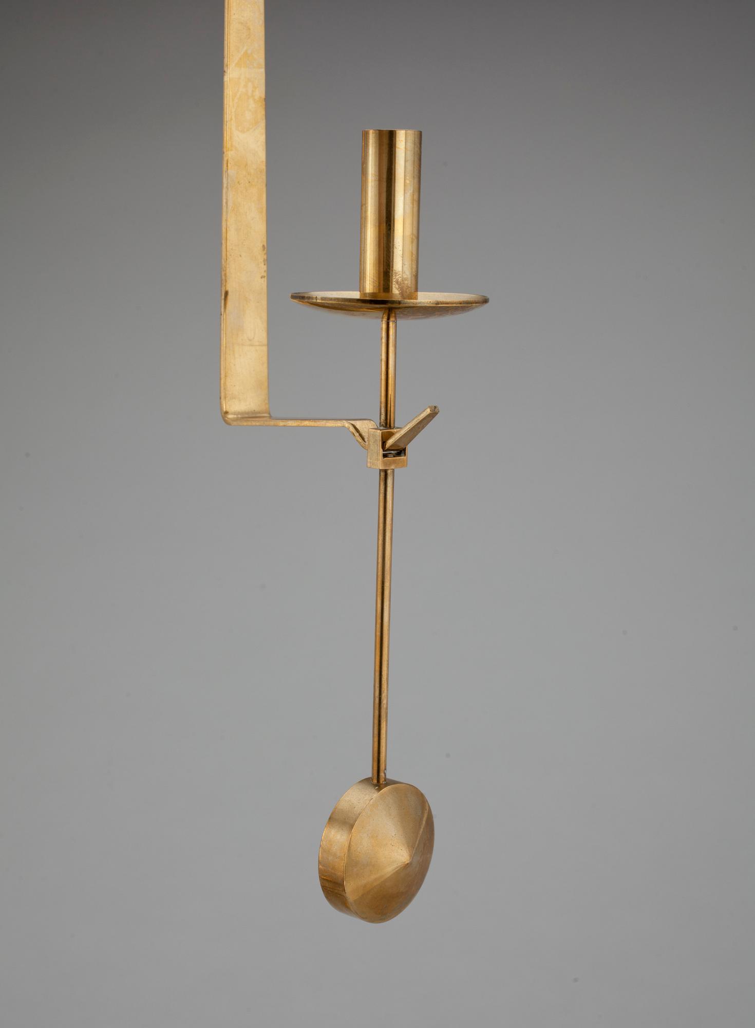 LJUSSTAKAR, 3 st, mässing, "Pendeln" Pierre Forsell, Skultuna, 1900-talets andra hälft.