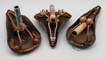 CYKELSADLAR, 3 st, 1900-talets första hälft.