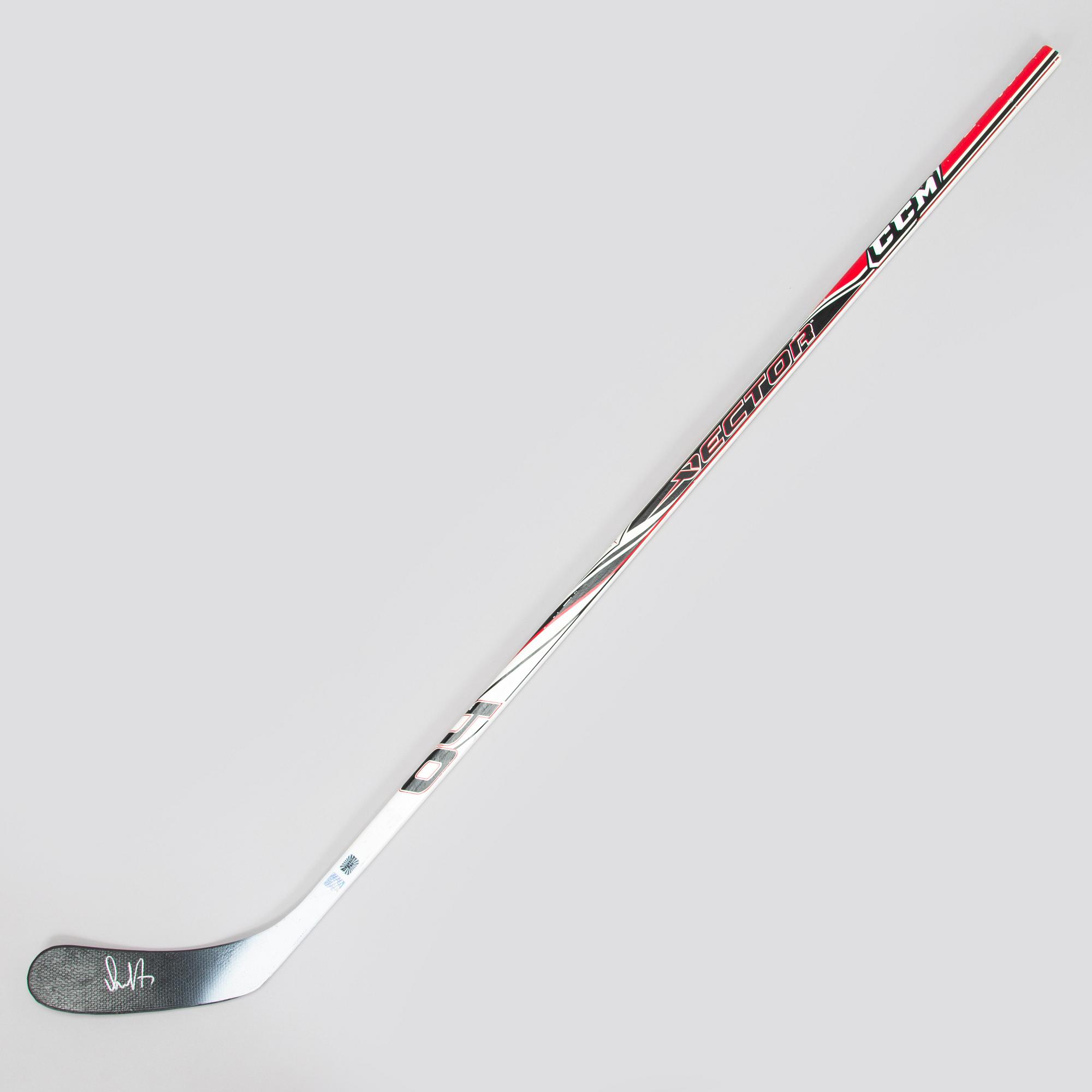 Jääkiekkomaila, signeerattu Alexander Ovechkin.