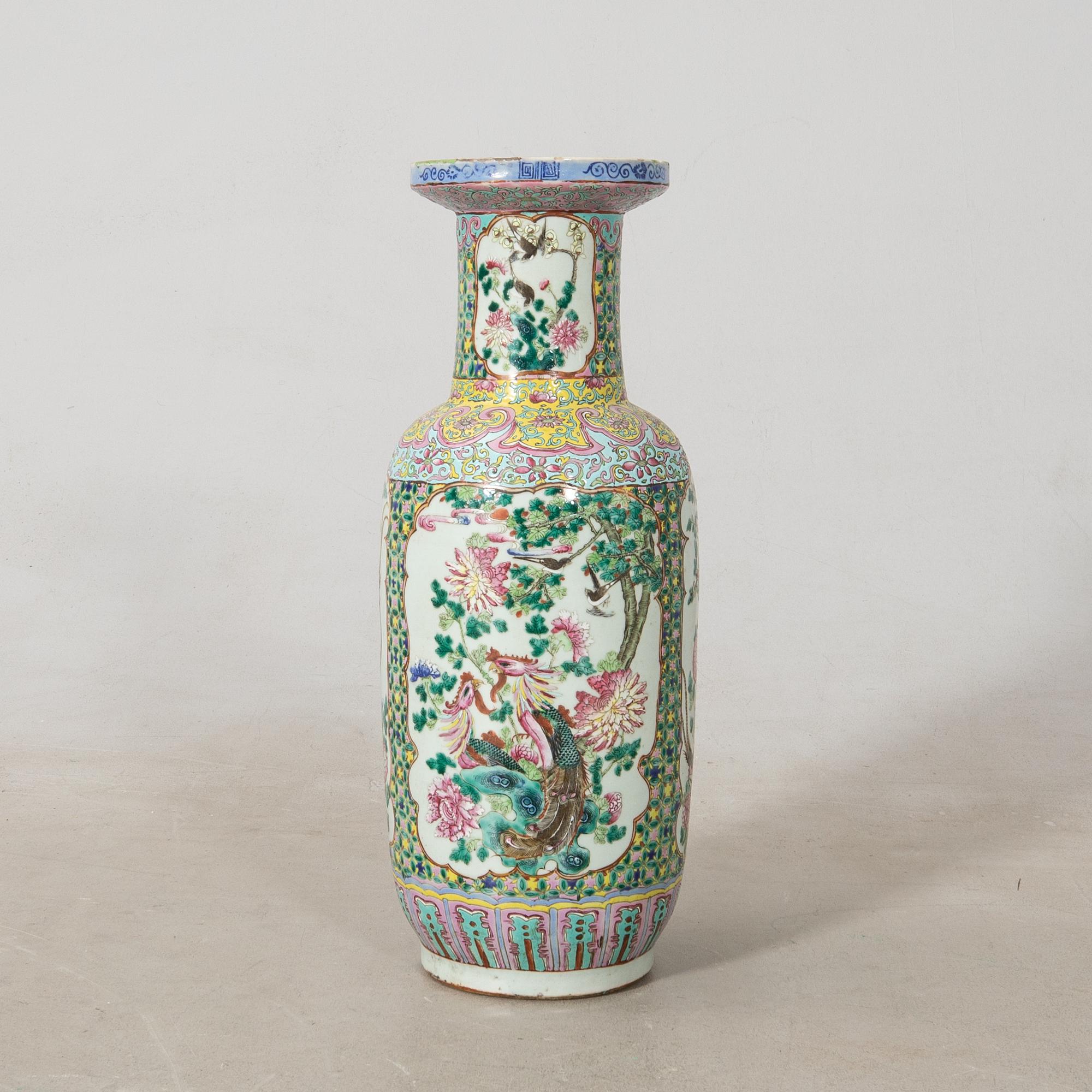 Floor vase China Canton around 1900 porcelain.