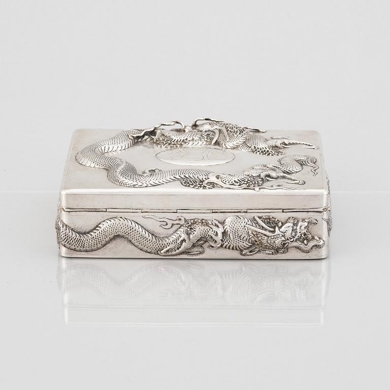 A Chinese Silver box with cover, Shanghai, markers mark Zee Sung, early 20th Century.