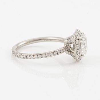 Harry Winston, Ring "The One", platinum with cushion-shaped diamond 1.53 ct.